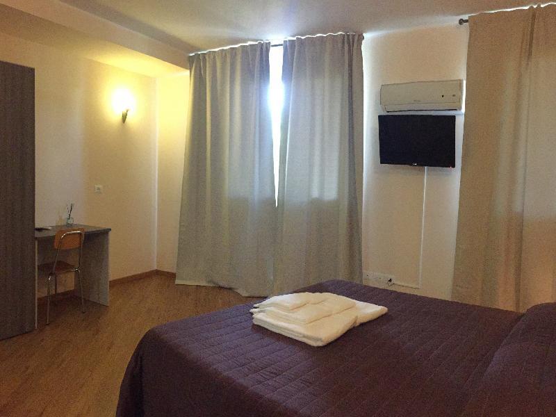 Al Borgo Aparthotel Sarzana Luaran gambar