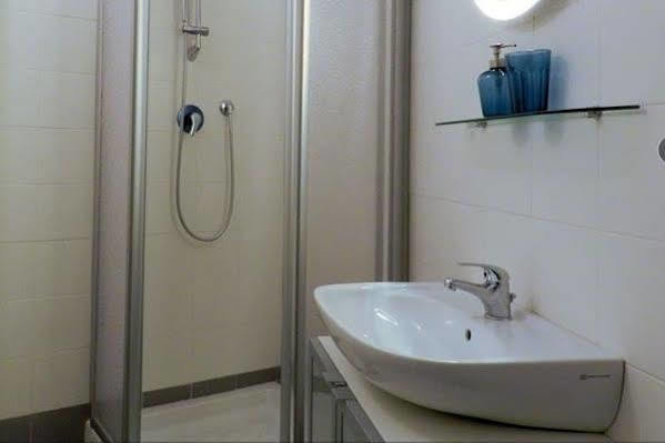 Al Borgo Aparthotel Sarzana Luaran gambar