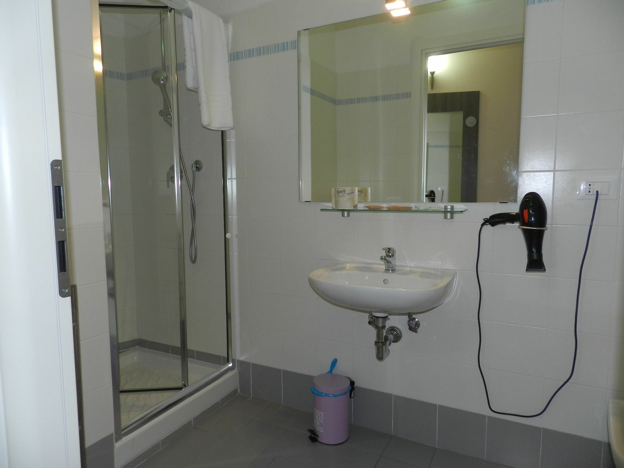 Al Borgo Aparthotel Sarzana Luaran gambar