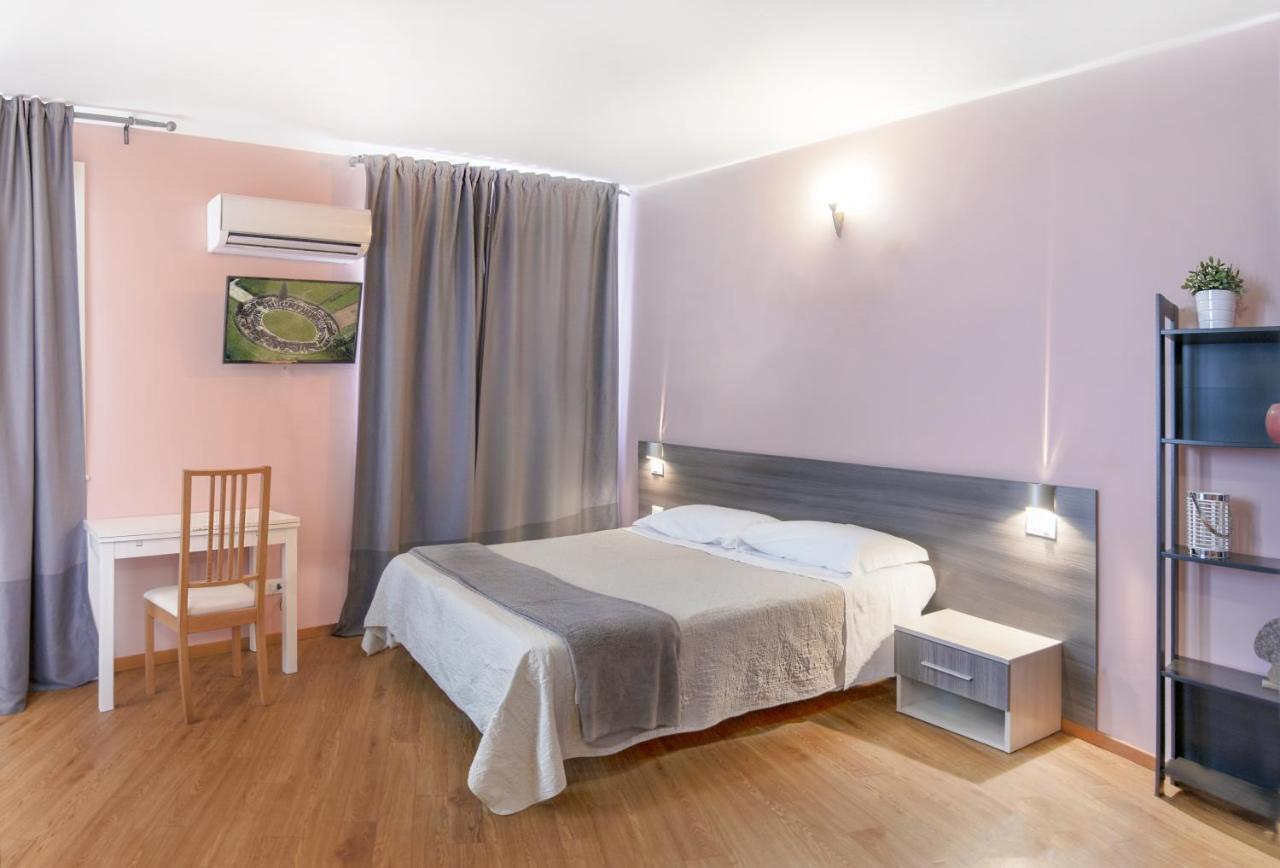 Al Borgo Aparthotel Sarzana Luaran gambar